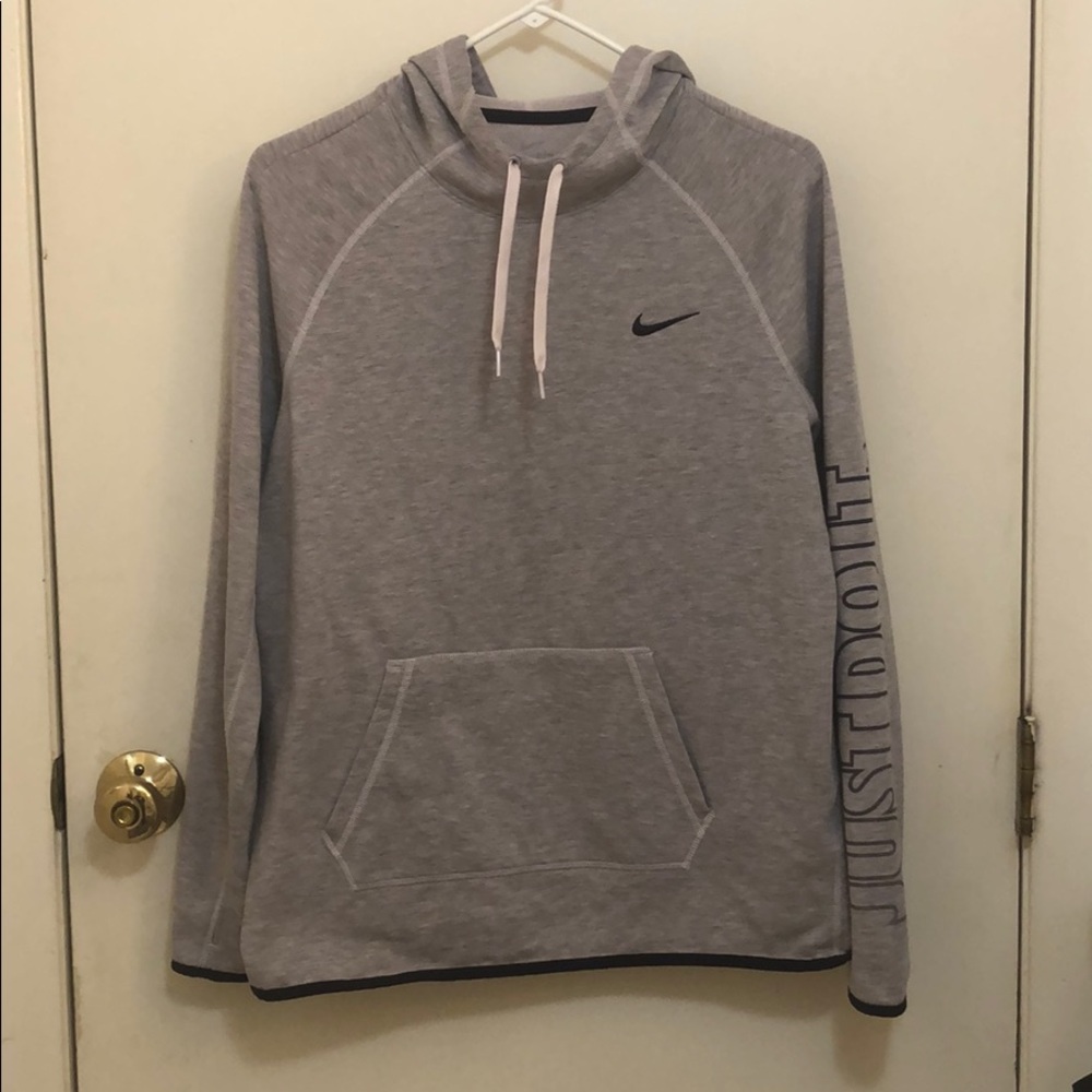 Nike high neck pullover!